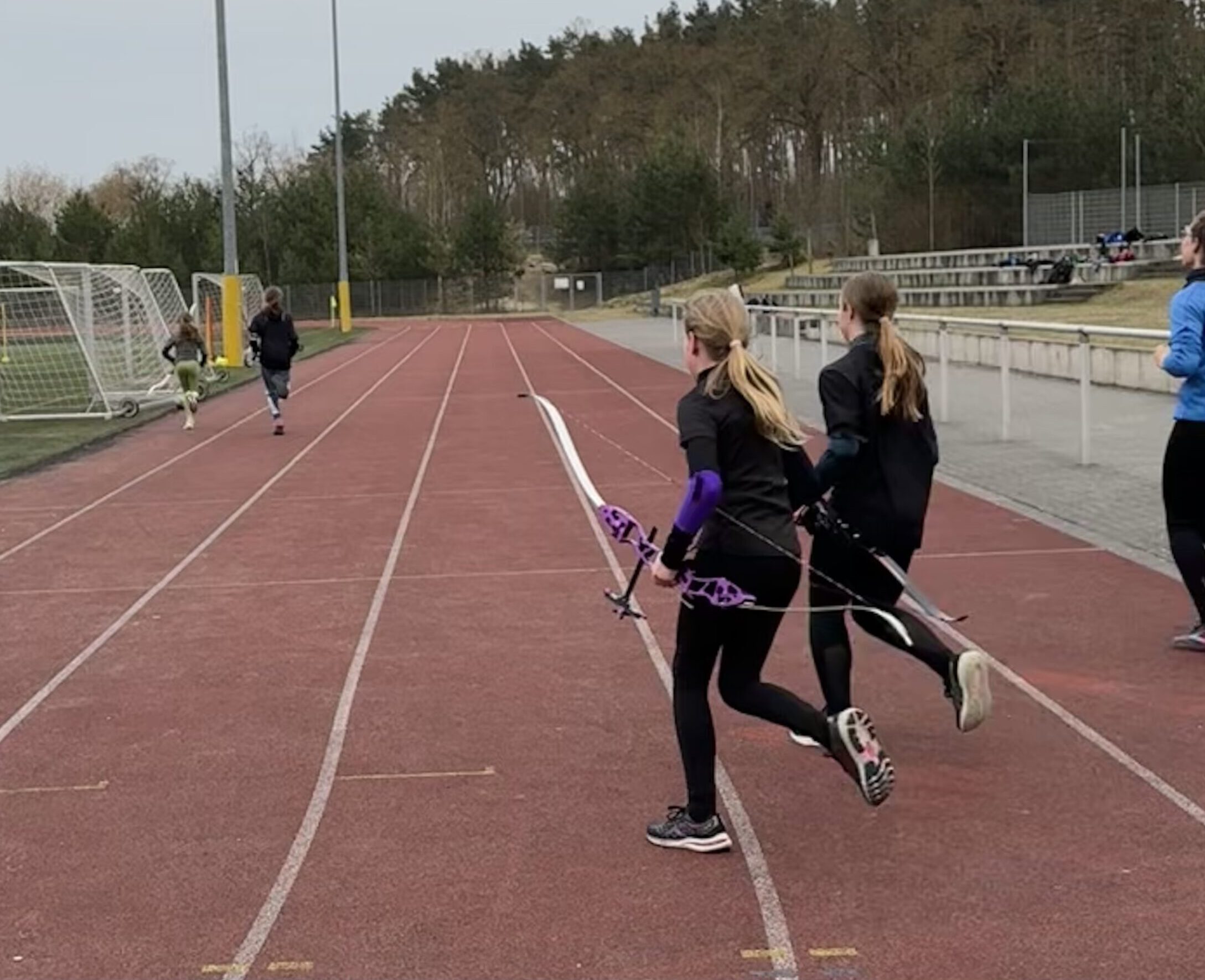 Trotz Wind und Wetter: Gelungener Start ins Bogenlauftraining